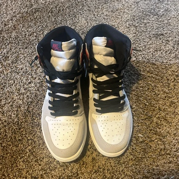 Air Jordan 1 High Og Light Smoke Grey